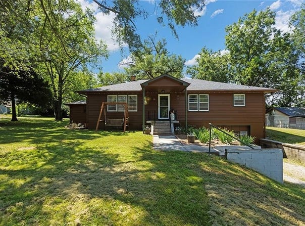 339 W Oak Street, Trimble, MO 64492