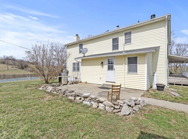 1779 Cummins Ferry Road, Versailles, KY 40383