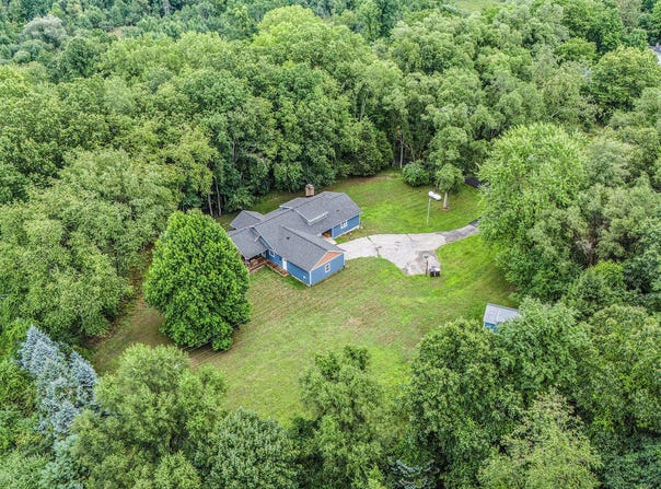 8300 Grand River Drive SE, Ada, MI 49301