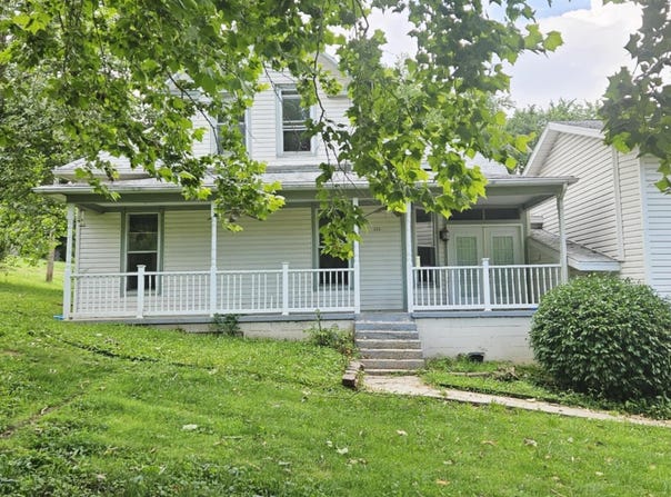 111 W 8th Street, Galena, MO 65656