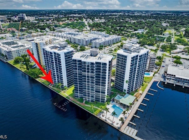1900 Virginia Avenue, Fort Myers, FL 33901
