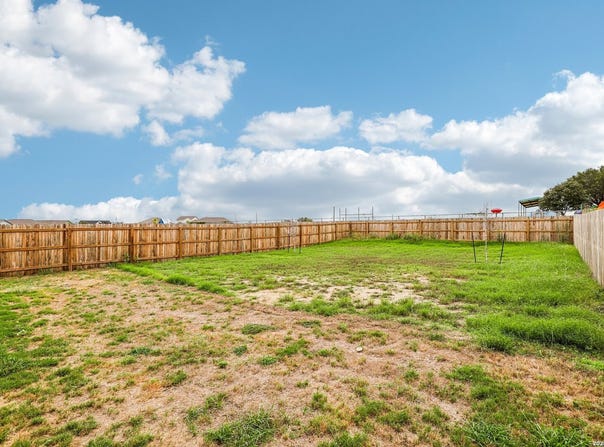 714 Wolf Crest, Seguin, TX 78155