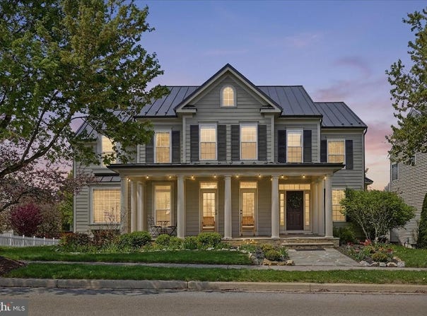 218 BRADDOCK ST, CHARLES TOWN, WV 25414
