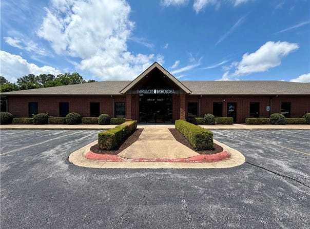 200 S 20th Street, Rogers, AR 72758