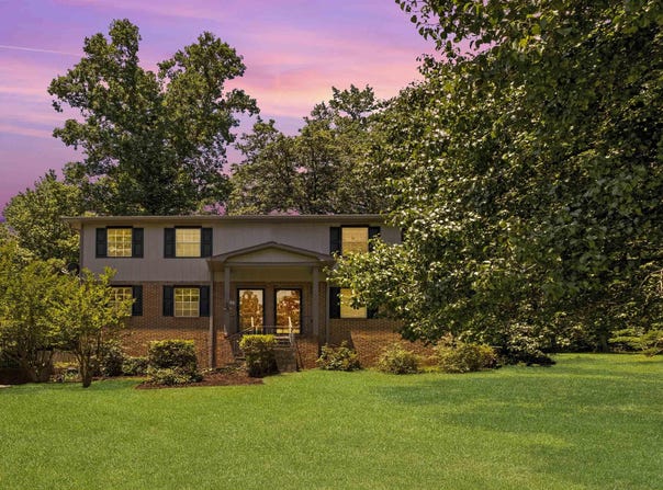 832 LINBARD LANE, VESTAVIA HILLS, AL 35226