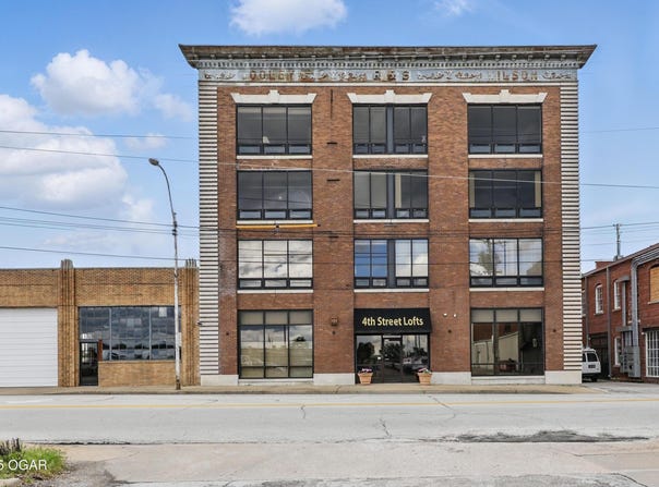 214 E 4th Street, Joplin, MO 64801