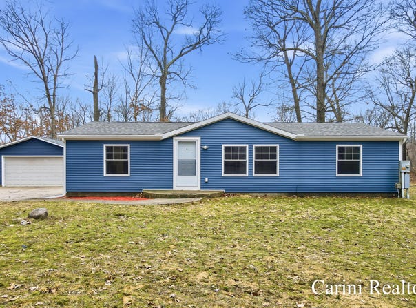 5324 Nadeau Drive, Pullman, MI 49450