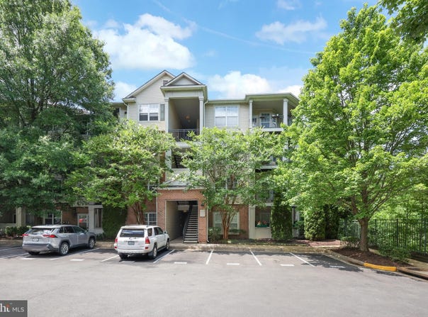 12108 GARDEN GROVE CIRCLE, FAIRFAX, VA 22030