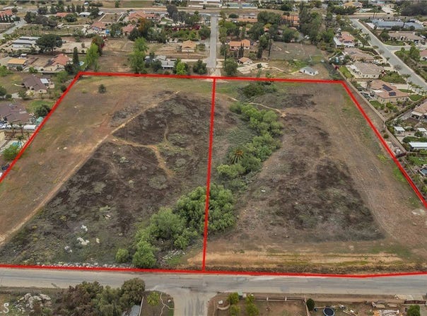 3 Moss Road, Riverside, CA 92508