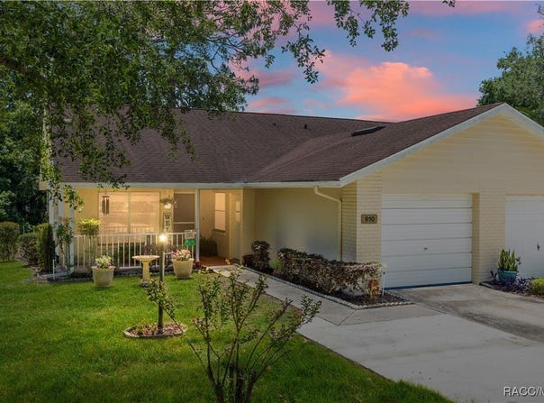 910 W Penn Hills Ct, Beverly Hills, FL 34465