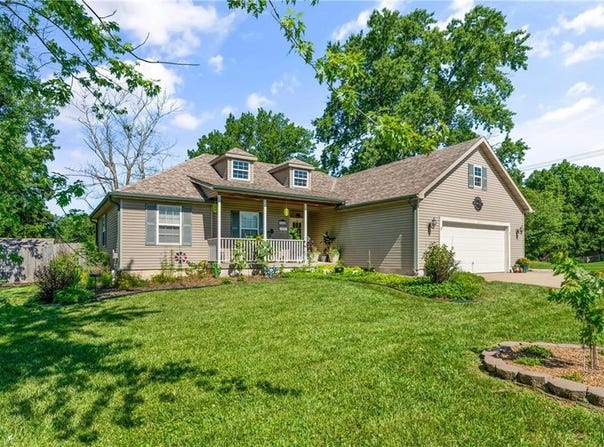 1302 S Independence Street, Harrisonville, MO 64701