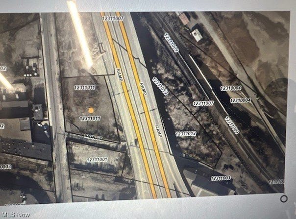 E 37th Street, Cleveland, OH 44115