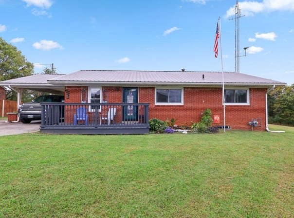 320 River St., Dawson Springs, KY 42408