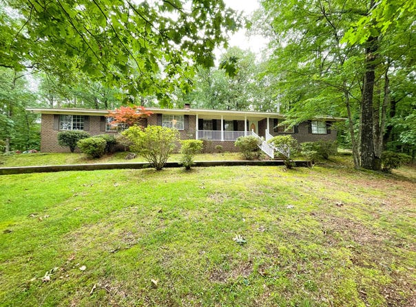 283 Valley Rd, Sulligent, AL 35586