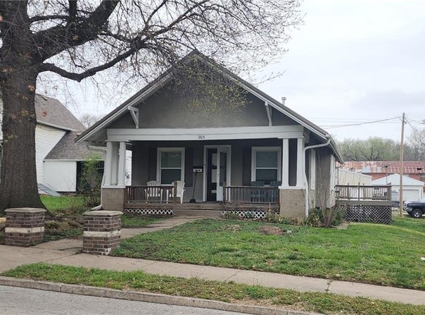 905 Parallel Street, Atchison, KS 66002