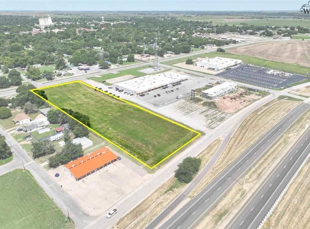210 S RED RIVER EXPRESSWAY, Burkburnett, TX 76354