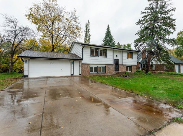 6908 64th Avenue N, Brooklyn Park, MN 55428