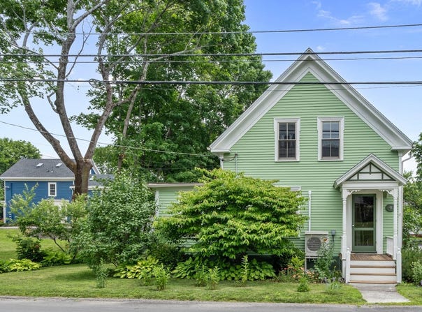 9 Lincoln Street, Rockland, ME 04841