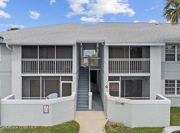 933 Sonesta Avenue NE, Palm Bay, FL 32905