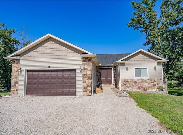 35 North Star Circle, Kaiser, MO 65047