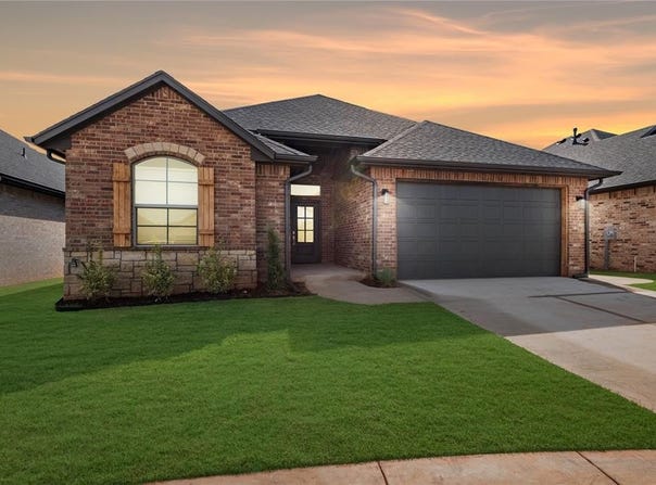 1220 Colonial Avenue, Tuttle, OK 73089
