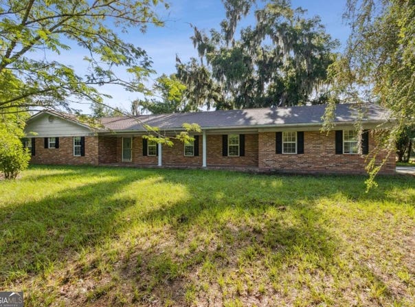 2742 Second, Folkston, GA 31537