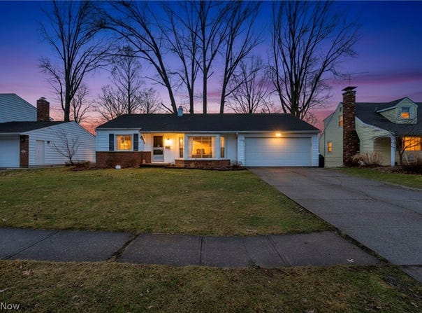 337 University Avenue, Elyria, OH 44035