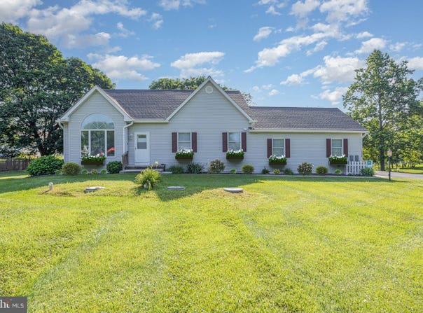 1636 DULANEY DRIVE, JARRETTSVILLE, MD 21084