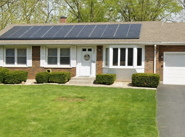 1881 Charles Lane, Aurora, IL 60505