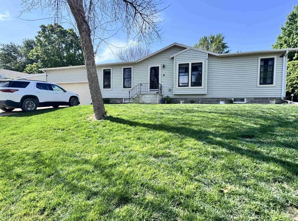 8 Ohm Drive, Mapleton, IA 51034