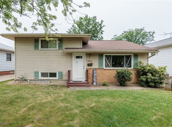 29431 Fairway Boulevard, Willowick, OH 44095