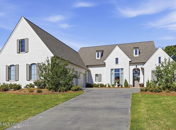 220 Parke Drive, Ridgeland, MS 39157