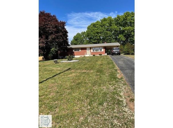 2351 Mountain View Loop, Stuart, VA 24171