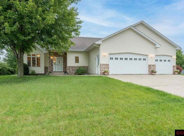 308 Victoria Boulevard, Mankato, MN 56001