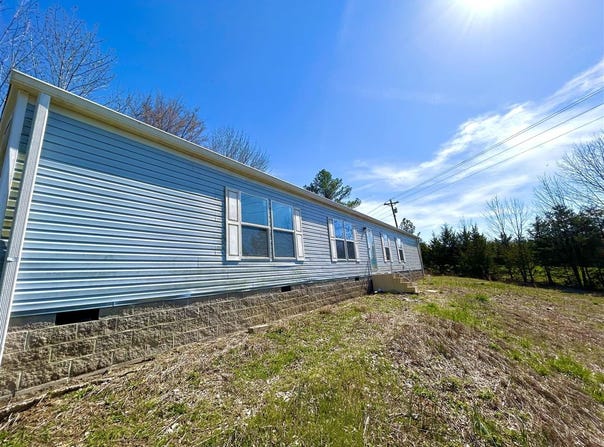 8115 Roseville Road, Glasgow, KY 42141
