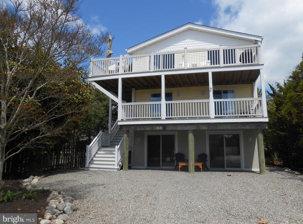 4 East 20TH STREET, BARNEGAT LIGHT, NJ 08006