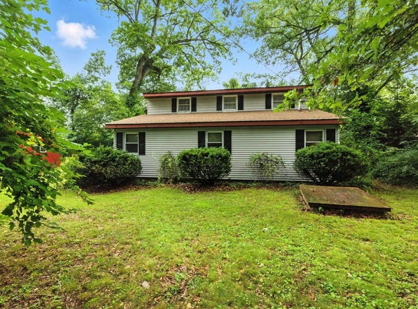 8030 S 475 W, Winamac, IN 46996-8318
