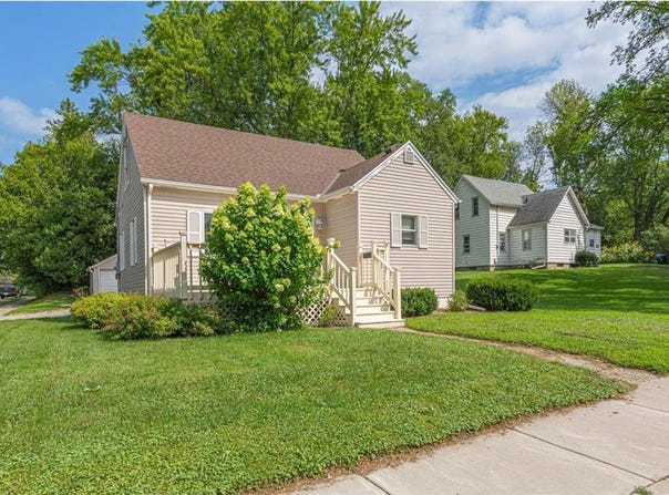 1020 Saint Jacob Avenue, Albert Lea, MN 56007