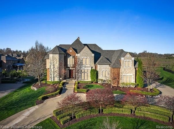 20971 Pomino Drive, Northville, MI 48167