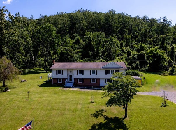 4179 FIERY RUN ROAD, LINDEN, VA 22642