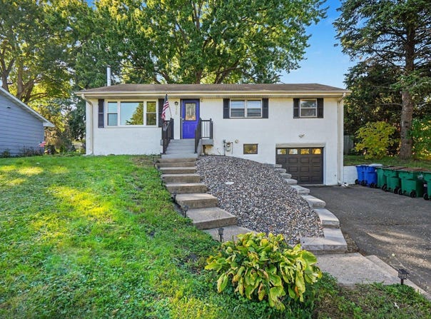 950 22nd Avenue NW, New Brighton, MN 55112
