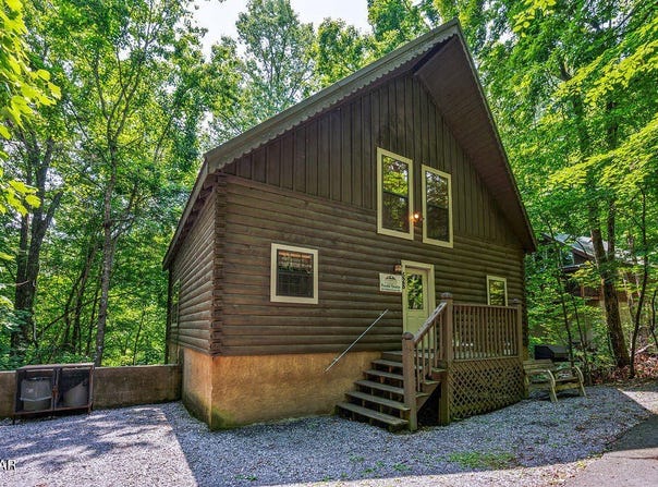 528 Wildwood Forest Way, Sevierville, TN 37876