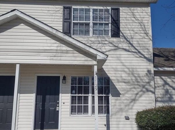 1129 W Pueblo Drive, Jacksonville, NC 28546