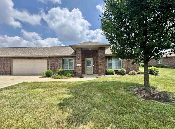 1825 S Patriot Drive, Yorktown, IN 47396