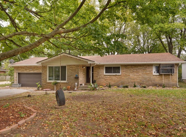 1619 S Estate Avenue, Springfield, MO 65804