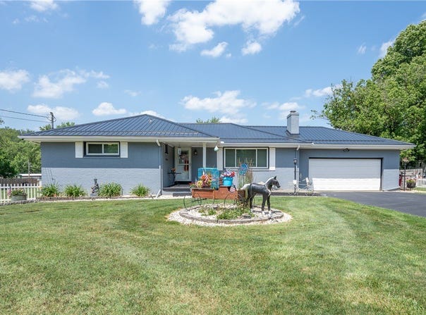 164 Seger Rd, Derry Twp, PA 15627