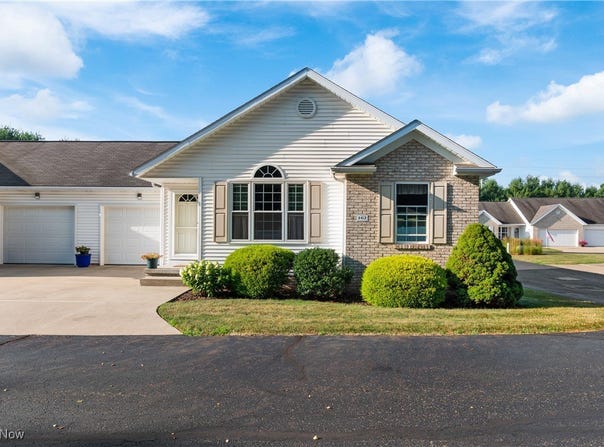 162 Carly Court, Hartville, OH 44632