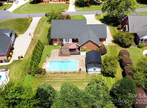 2914 Weatherfield Drive, Lincolnton, NC 28092