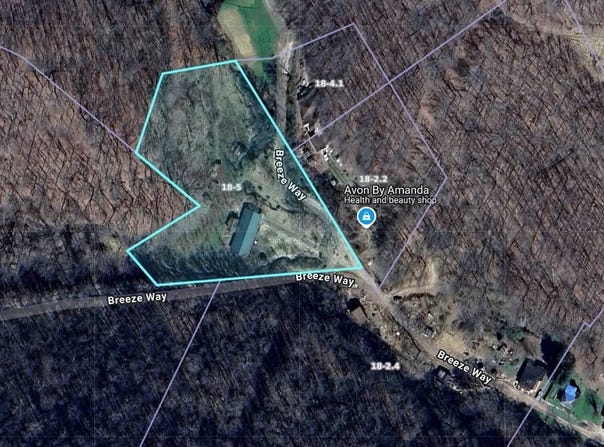 141 Breeze Way, Clendenin, WV 25045