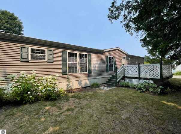 2113 Lincoln, Central Lake, MI 49622